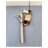 Industrial can opener