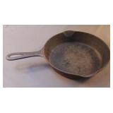 Griswold NO. 6 cast iron pan 9 x 6
