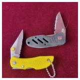 2 Small Folding Knives