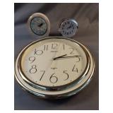 2 quartz alarm clocks and 1 quartz wall clock.