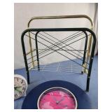 Metal magazine rack green/gold, wall clock works