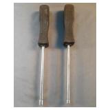 2 nut drivers 1/4 and 8/16