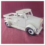 Decorative Metal White Truck