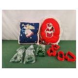 2 christmas pillows decor, 4 christmas cookie