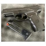 Smith & Wesson .40 Cal W/ Clip Used Has