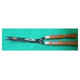 Ames Hedge Shears - 22"--- 8" Blades