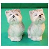 Terriers salt and pepper shaker set. 3"