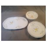 Longchamp Decor Inalterable set. Has a couple