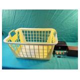 Vintage Vim-sheftel colorimeter parts with case,