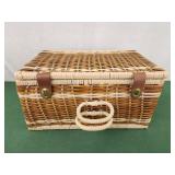 Wicker picnic basket  16x8x10