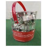 Wilton cookie cutter 18 pc set