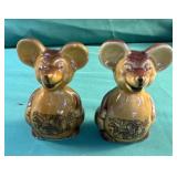 Set of mice with carriage salt and pepper shakers