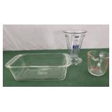 Fire king measuring cup, plastic beaker, pyrex
