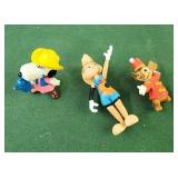 Snoopys cowgirl sister, lola bunny from space