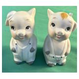 Set of pig salt and pepper shakers