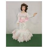 Paradise Galleries Tender Moments SAVANNAH 16"