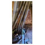 Assorted pipe, hitch, metal