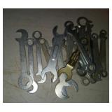 Flat wrenches