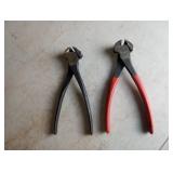 Crescent end cutting pliers