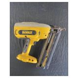 Dewalt angled magazine finish nailer