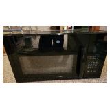 Extra large 30x15x15 GE general electic microwave