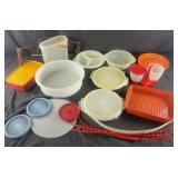 Tupperware - some without lids, some lids w