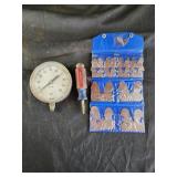 Psi guage, screwdriver, radius guage set