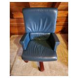 26W x 40 H x 30D Desk computer chair green blue