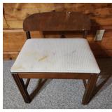 22x24.5x15 wood seat with fabric top