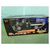 1957 chevy Cameo 1:18 die cast Blades American