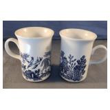 Vintage set of 2 8" Blue Willow Churchill