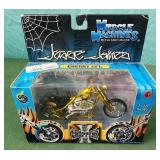 Muscle Machines Jesse James 1:18 Gold West Coast