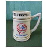 New York Yankees collectible mug