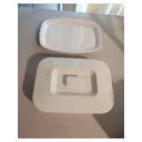 Plate and microwave dish with lid