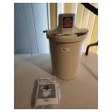 6 qt Rival Ice Cream and Yogurt Freezer. Powers
