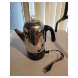 Hamilton Beach electric percolator. Powers on