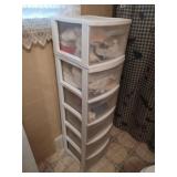 Sterilite plastic storage bins with 5 bins.