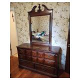 6 drawer dresser with mirror 52 x 32