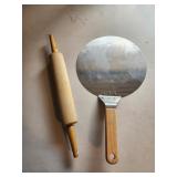 Wood rolling pin, 10" pizza spatula