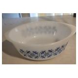 Vintage glasbake Blue Daisy casserole dish 2