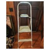 Aluminum 2 step ladder 54" tall