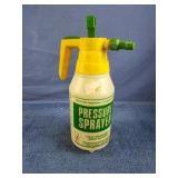 Pressure Sprayer 1-1/2 Quart Capacity