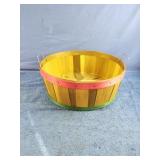 Fruit Christmas basket with handles