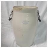 #6 Double handle Crock