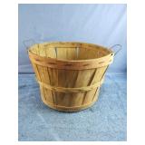 Fruit basket with handles