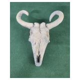 Skull decor faux rock