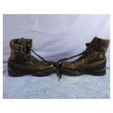 Corcoran Mach size 6 boots