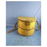 Weave picnic basket with strap