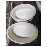 Set of 4 bowls. 5.5 x 4