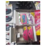 Express waves taxi hair clips. 12 pks total. Nee